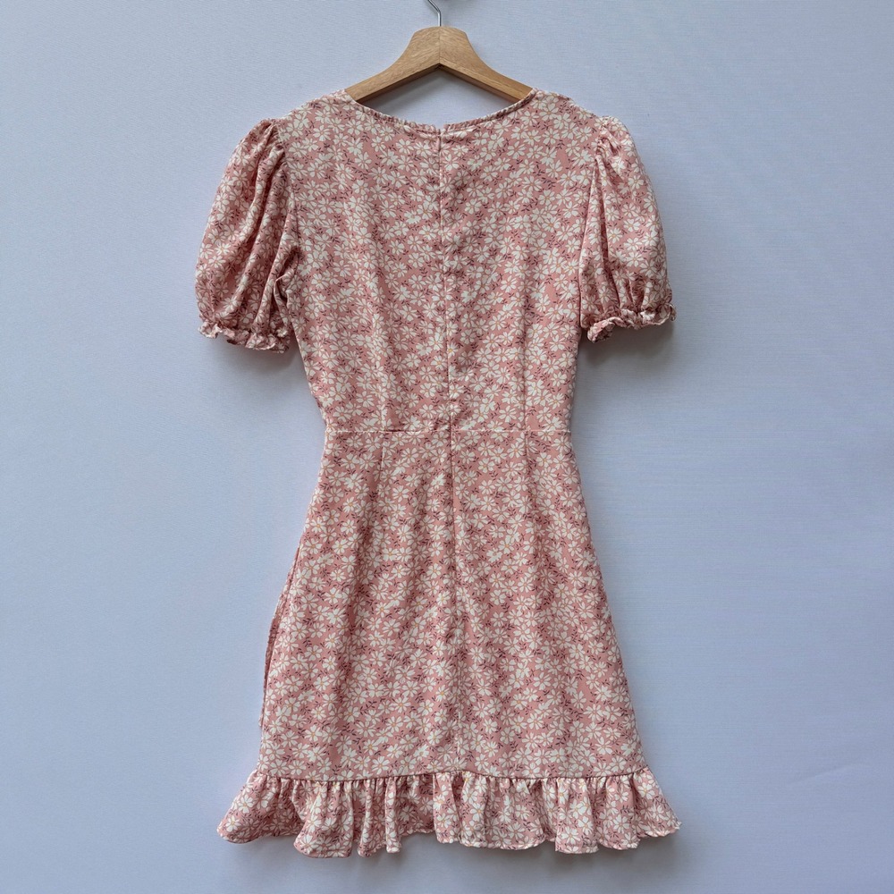 Petal + Pup Women 4 US Floral Mini Dress Pink White Short Sleeve Ruffle Wrap NEW - Picture 5 of 8